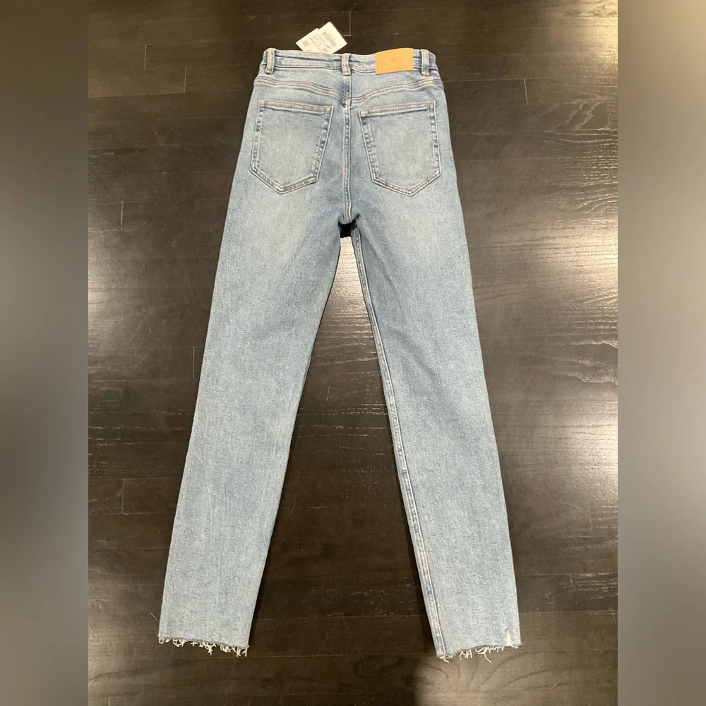 NWT ZARA JUNIORS HIGH WAISTED‎ JEANS